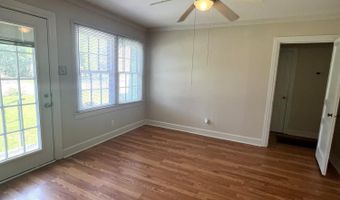 1693 Vine St, Biloxi, MS 39531