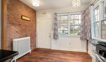 25 Fordham Ct, Albany, NY 12209