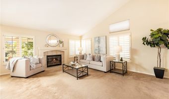 29585 Circle R Greens Dr, Escondido, CA 92026
