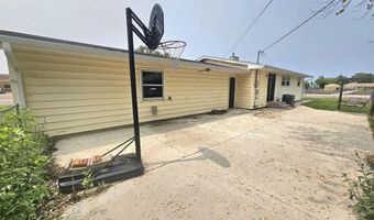 1403 S Lloyd St, Aberdeen, SD 57401