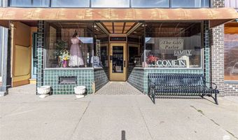 318 N Broadway St, Abilene, KS 67410
