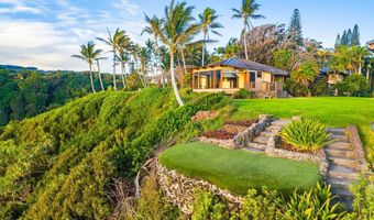 180 Door Of Faith Rd, Haiku, HI 96708