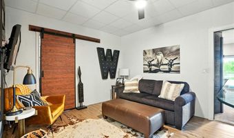 430 Carlyle Dr, North Liberty, IA 52317