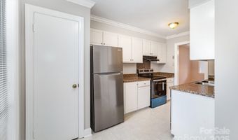 7925 Charter Oak Ln, Charlotte, NC 28226