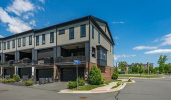 20305 SAVIN HILL Dr, Ashburn, VA 20147