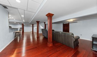 2086 Valleyview Dr, Ann Arbor, MI 48105