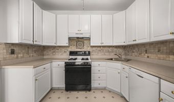 636 OAKLAND HILLS Dr 2A, Arnold, MD 21012