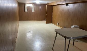 808 SE 10th Ave, Aberdeen, SD 57401