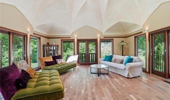 160 Ross Hill Rd, Charlestown, RI 02813