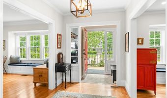 1144 Narragansett Blvd, Cranston, RI 02905