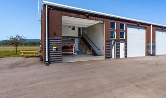 1453 S Main Unit 1, Cascade, ID 83611