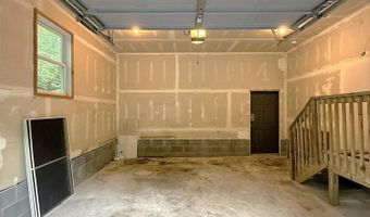 15 Shakespeare Dr, Albrightsville, PA 18210