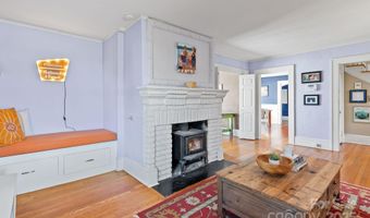 123 Westwood Rd, Asheville, NC 28804