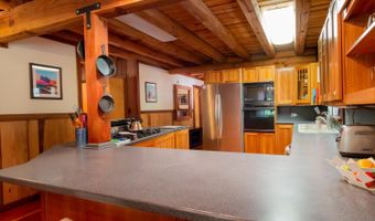 28581 Navarro Ridge Rd, Albion, CA 95410
