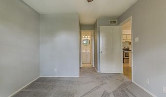 3305 WYNDHAM Cir 353, Alexandria, VA 22302