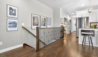 1608 STANTON Cir, Appleton, WI 54915