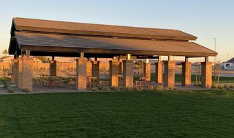 1151 E PEACH TREE Dr, Chandler, AZ 85249