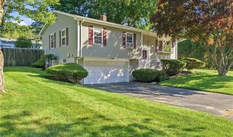 31 Monica Dr, Cumberland, RI 02864
