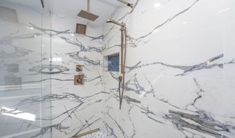 240 Oak St, Centerville, MA 02632