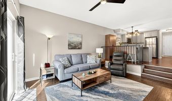 210 Braeshire Dr D, Ballwin, MO 63021