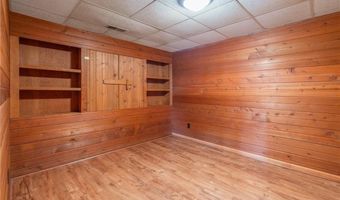 150 Yacht Club Cir, Altamont, MO 64640