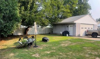 4 Brayton Ct 2L, Cumberland, RI 02864