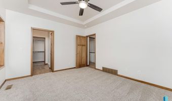 2316 E Tinley St, Brandon, SD 57005