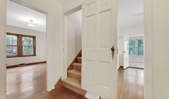 35 Brevoort Rd, Columbus, OH 43214