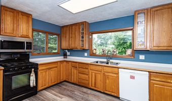 2005 N Dakota Ave, Ames, IA 50014