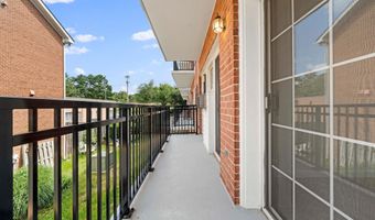 6940 FAIRFAX Dr 200, Arlington, VA 22213