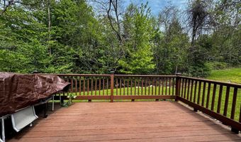 32 Albe Dr, Bennington, VT 05201