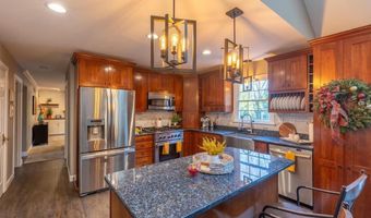 3 HEATHERSTONE Way, Hockessin, DE 19707