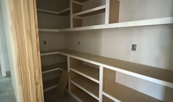 5701 Red Leaf Dr, Benton, AR 72019