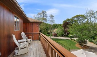 11 Cove Rd, Narragansett, RI 02882
