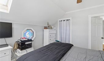25 Hoppin Ave, East Providence, RI 02915