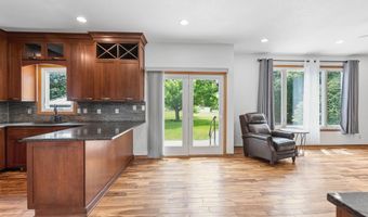 2904 Bayberry Rd, Ames, IA 50014