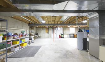 552 Meadowlark Ln, Portage, WI 53901