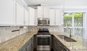 923 Warren Burgess Ln, Charlotte, NC 28205