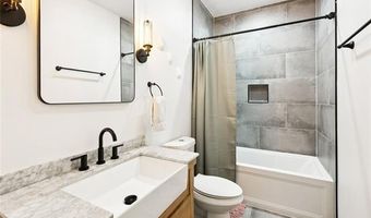 7216 CLAIBORNE Ct, Arabi, LA 70032