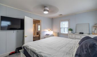 1 Oak Dr, Absecon, NJ 08201