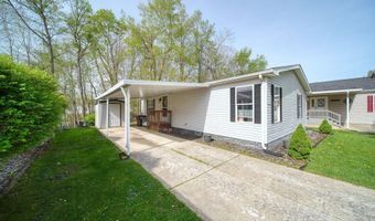 953 Savannah River Dr, Adrian, MI 49221