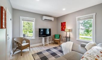 321 E Alburgh Rd, Alburgh, VT 05440