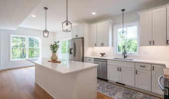 109 Vail Rd, Barnstead, NH 03225