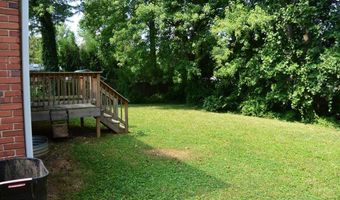 3720 TERRACE Dr, Annandale, VA 22003
