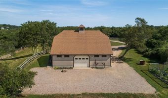 1501 Beacon Hill Rd, Block Island, RI 02807