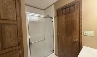 12925 Prairiewood Dr, Aberdeen, SD 57401