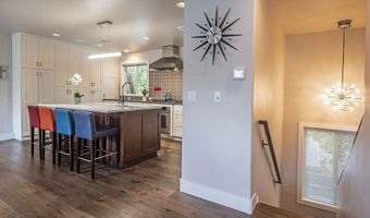 909 NW Delaware Ave, Bend, OR 97703