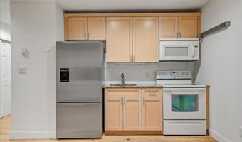 201 2nd Ave 4B, Belmar, NJ 07719