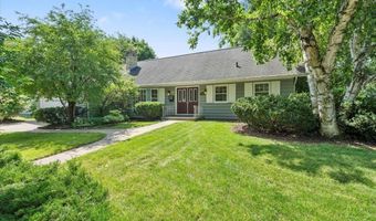 6337 Piping Rock Rd, Madison, WI 53711
