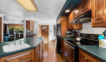 1508 N NICHOLAS St, Appleton, WI 54914
